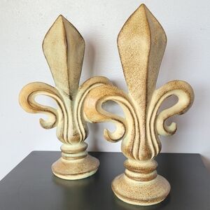 Set Of 2 Decorative Fleur de Lis Finials (12"x8") Boho Mardi Gras Decoration